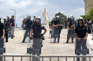 Politie bij demonstratie in Athene, 2011