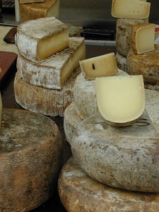 Cheese_market_Basel